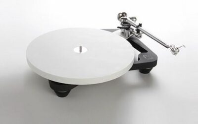 REGA Planar 10