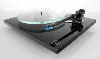 REGA Planar 3
