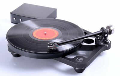 REGA Planar 8